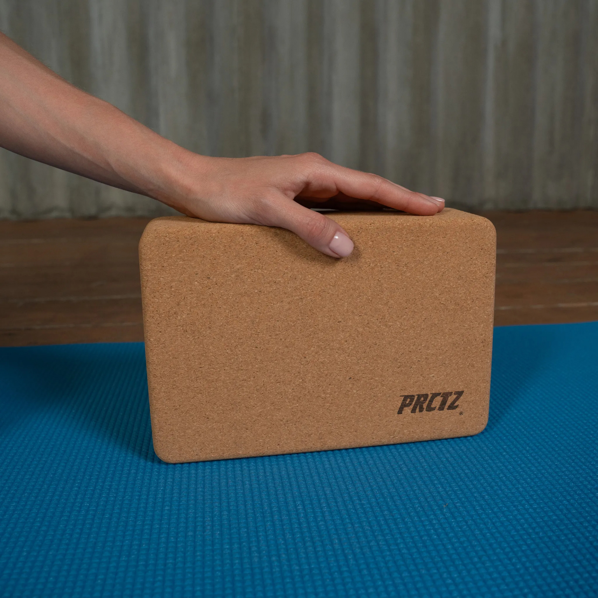 Блок для йоги PRCTZ Cork Yoga Block